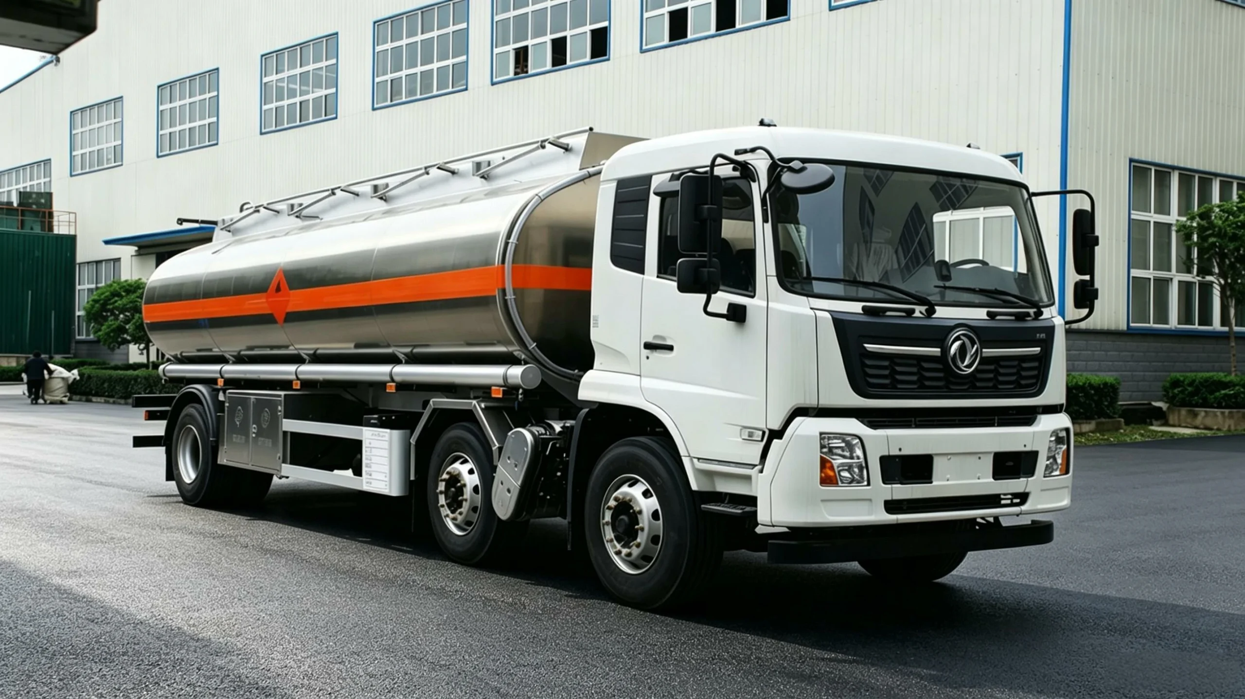Oil Tanker Truck Price in 2026: Full Cost Breakdown & Buying Guide